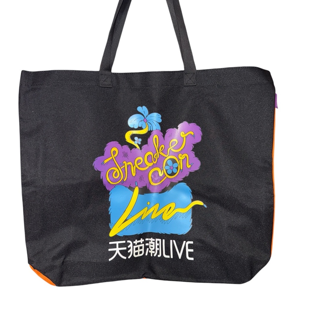 Black Sneaker Con Tote Bag
